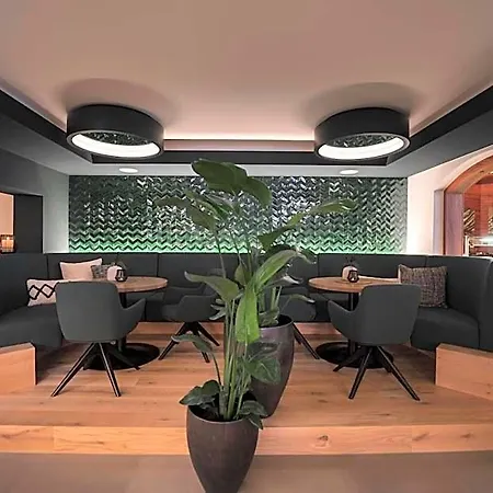 Genusshotel Fichtenhof 호텔 그로살